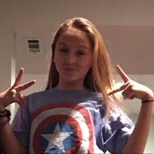 Meet your Posher, Stella